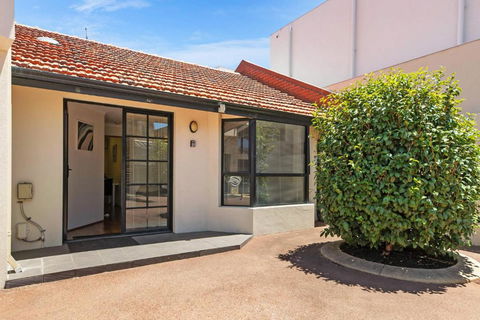 Swan River Applecross Heathcote Park 1BR Villa - Inverell Accommodation 0