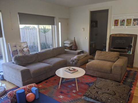 Beachside Beauty - Inverell Accommodation 0