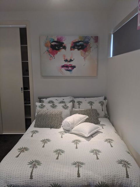 Beachside Beauty - Inverell Accommodation 1