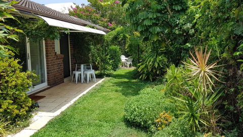 Beachside Villa Ettalong Beach - Inverell Accommodation 3