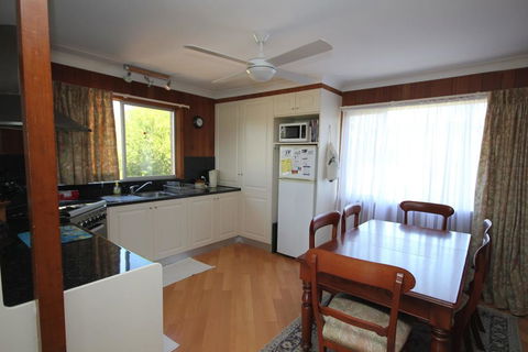 BEACHVIEW - 14 Second Ave , Bonny Hills - Inverell Accommodation 1