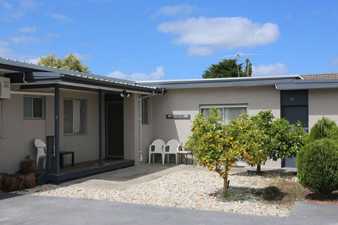 Beaconsfield Lodge Motel - Inverell Accommodation 2