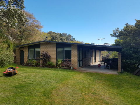Beauna Vista Rye Holiday Home - Inverell Accommodation 0