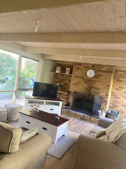 Beauna Vista Rye Retreat Home - Inverell Accommodation 3