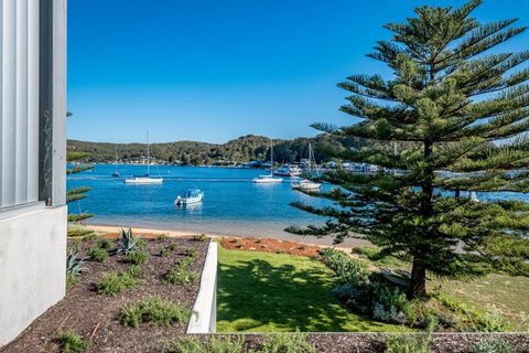 Beauty On Booker Bay - Inverell Accommodation 1