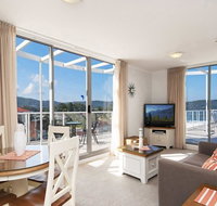 Bella Mare - 2 Bedroom Ocean View Terrace Apt - Inverell Accommodation