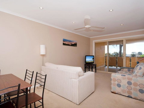 Bellima Beach House', 9 Jackson Close - Huge Duplex With Air Con And Fabulous Views - Inverell Accommodation 3