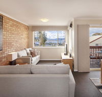 Beloka 9 - Overlooking Lake Jindabyne - Inverell Accommodation