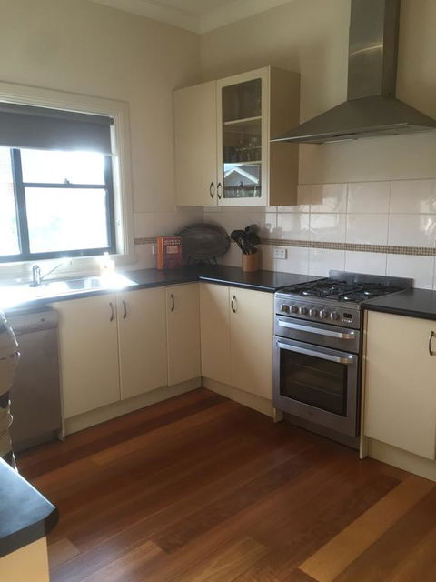 Bennett House Horsham - Inverell Accommodation 3