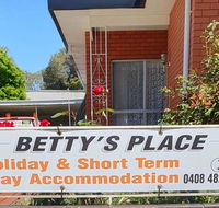 Betty's Place - Inverell Accommodation