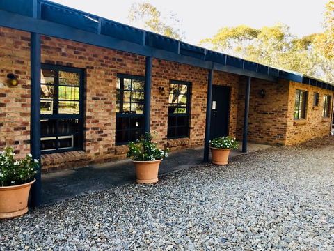 Beulah By The Lake - Inverell Accommodation 0