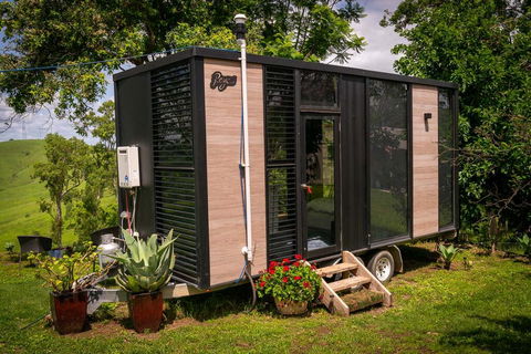 Big Tiny Paz Seven Hills Tiny House, Tallarook - Inverell Accommodation 0