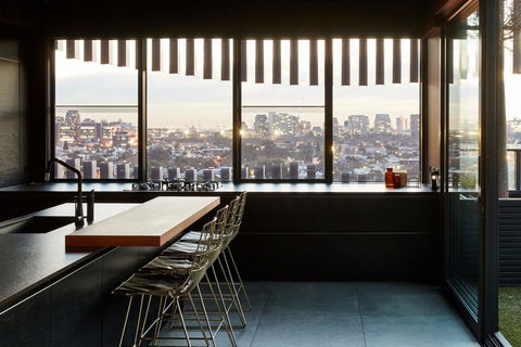 Birdcage Penthouse Luxury Melbourne Ultra Modern Industrial Chic - Inverell Accommodation 1