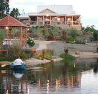 Blue Cliffs Retreat - Inverell Accommodation