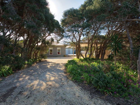 Bluetopia - Sparkling Solar Heated Pool! - Inverell Accommodation 0