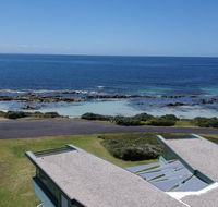 Boathouse - nearly in the water and wonderful views - Inverell Accommodation
