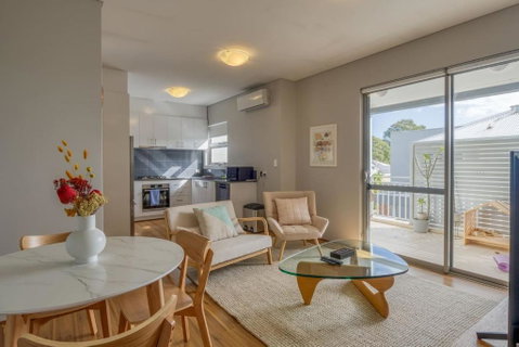 The Nordic Nook - A Relaxed Redcliffe Stay - Inverell Accommodation 2