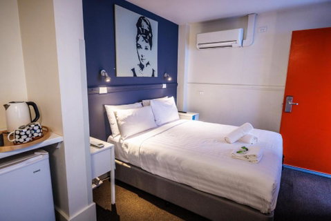 YHA Melbourne Central - Inverell Accommodation 1