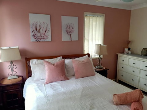 Tingalpa Townhouse Treat - Inverell Accommodation 0