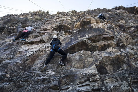 Rock Climbing At The Kangaroo Point Cliffs In Brisbane - Inverell Accommodation 4