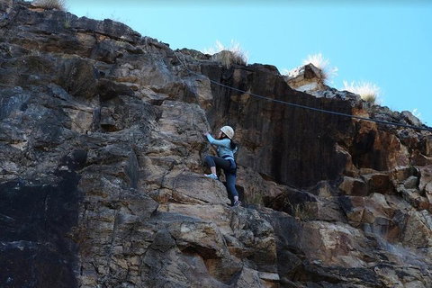 Rock Climbing At The Kangaroo Point Cliffs In Brisbane - Inverell Accommodation 5