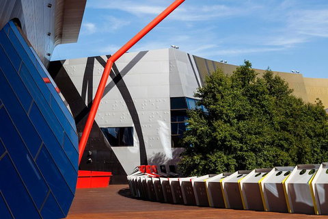 Building + Architecture Tour (10am + 2pm Daily) - Inverell Accommodation 2