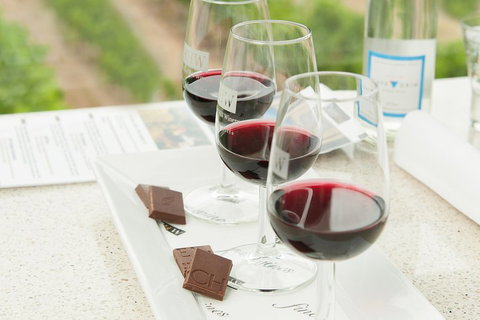 Adelaide Hills Food, Wine, Cheese, & Chocolate - Private Day Tour - Inverell Accommodation 2