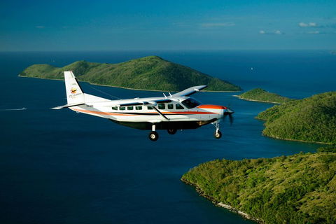 Reef And Island Scenic Flight From Airlie Beach - Inverell Accommodation 3