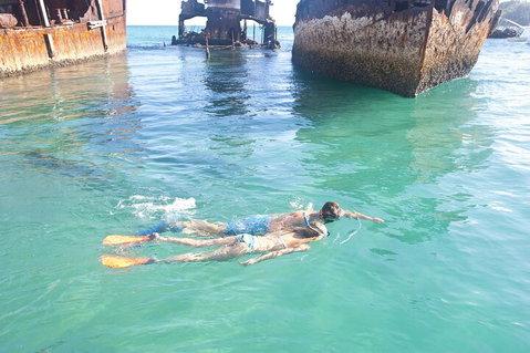 Adventure Moreton Island Wrecks Adventure Package - Inverell Accommodation 2