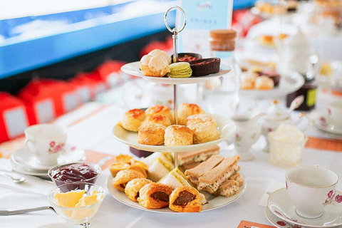 High Tea Cruise On Popeye - Inverell Accommodation 4