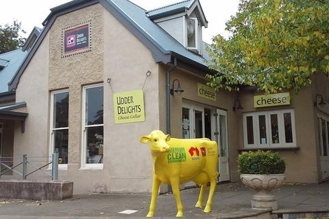 Adelaide Hills Regional / Hahndorf German Village Tour - Inverell Accommodation 2