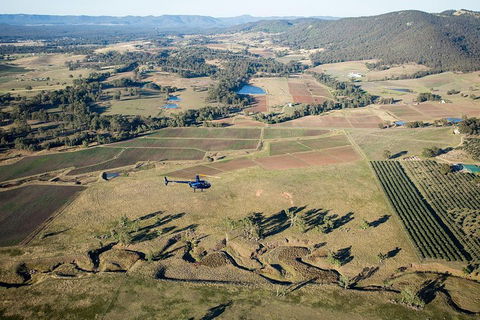 Private Helicopter Flight To Hunter Valley With A La Carte Lunch - For 2 - Inverell Accommodation 5